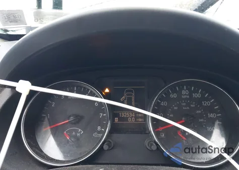 2013 Nissan Rogue S z USA, uszkodzony, nr VIN JN8AS5MV0DW664985